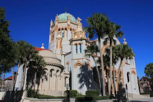 Top air duct cleaning services company in St. Augustine FL - View of a cleaner St. Augustine air environment after the job is done.